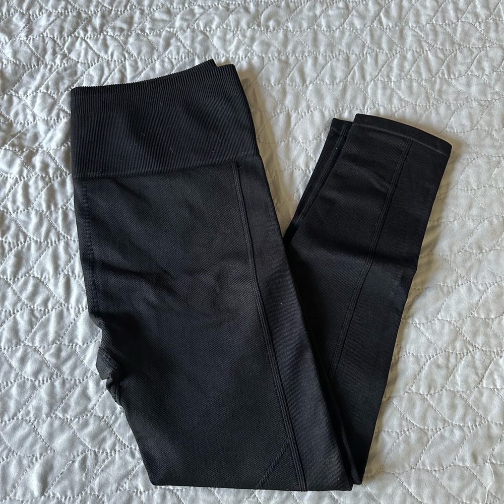 Fabletics black women’s compression leggings; size M